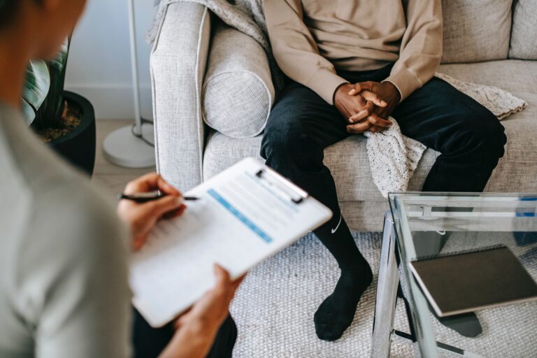 The Role of Virtual Reality in Mental Health Treatment and Therapy