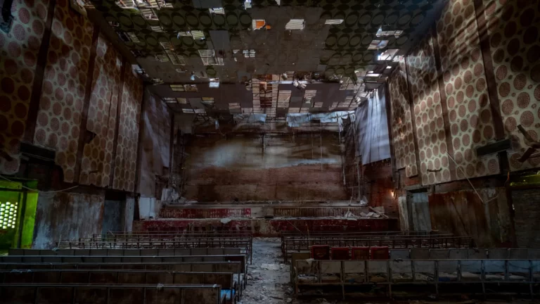 Single-Screen Theatres in India: Navigating Challenges, Seizing Opportunities, and the Quest for Sustainability