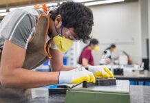 Ahmedabad University Opens 24×7 Student-Managed Tinkerers’ Lab Equipped with Cutting-Edge Tools