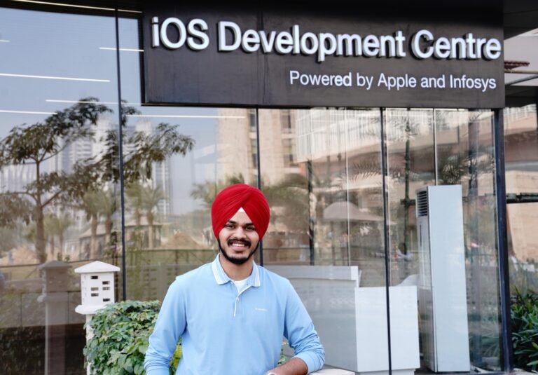 Galgotias University Student’s Swift Challenge–Winning App ‘Algomaze’ Brings Algorithm Visualisation to Life on App Store